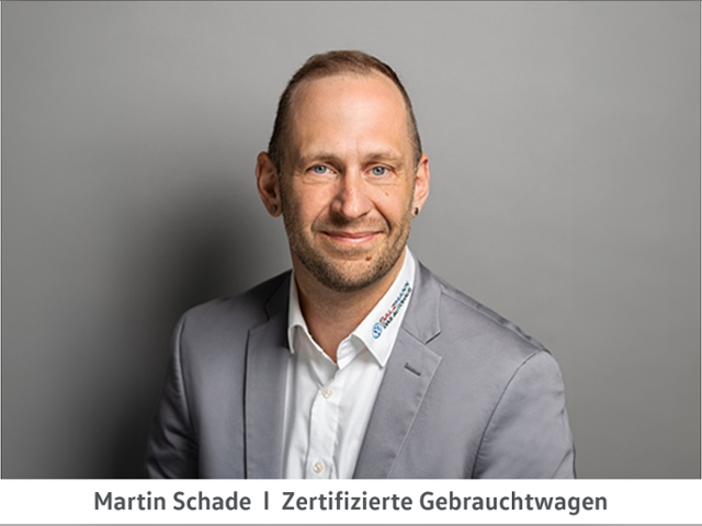 Golf VIII 1.5 eTSI DSG Navi, AHK, Dach, Sthzg, K